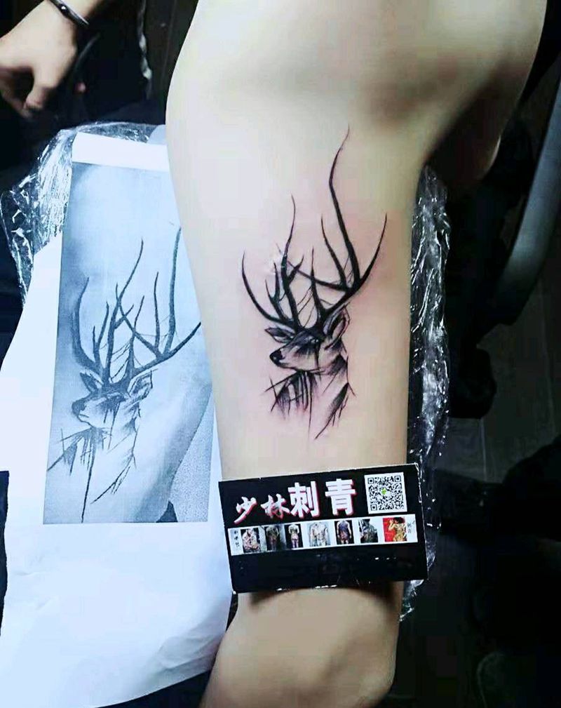 鹿头纹身图片_手臂手部老传统纹身图案