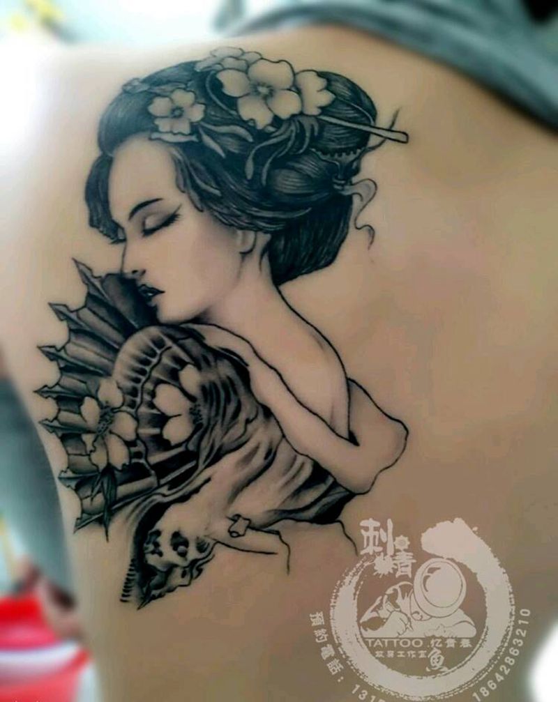 四分一背艺妓纹身图片
