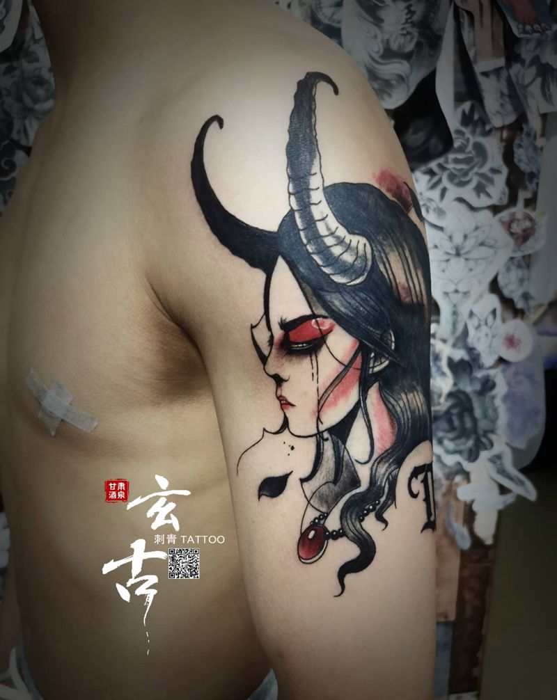 玛琳菲森纹身图片_手臂欧美写实New School纹身图案