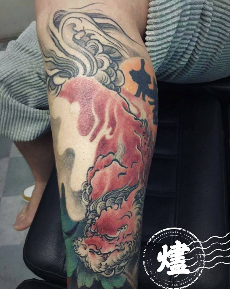 牡丹唐狮纹身图片_腿部新传统纹身图案