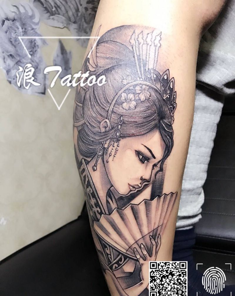 小腿艺伎纹身图片