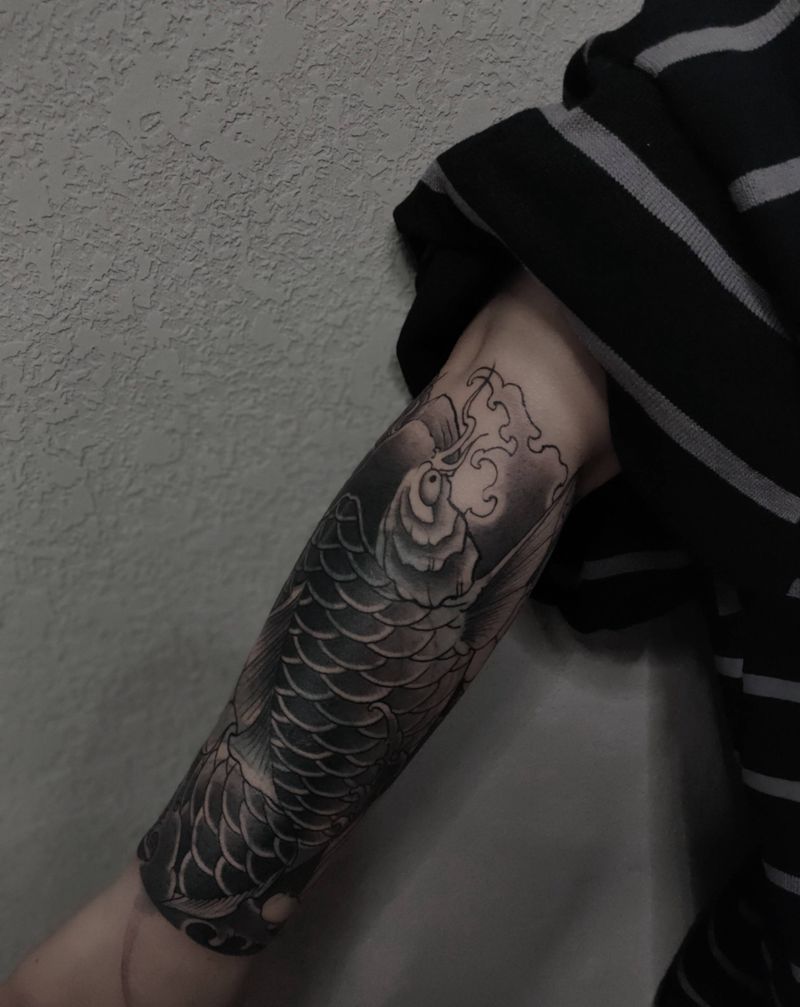 鲤鱼遮盖旧图纹身图片_手臂新传统纹身图案