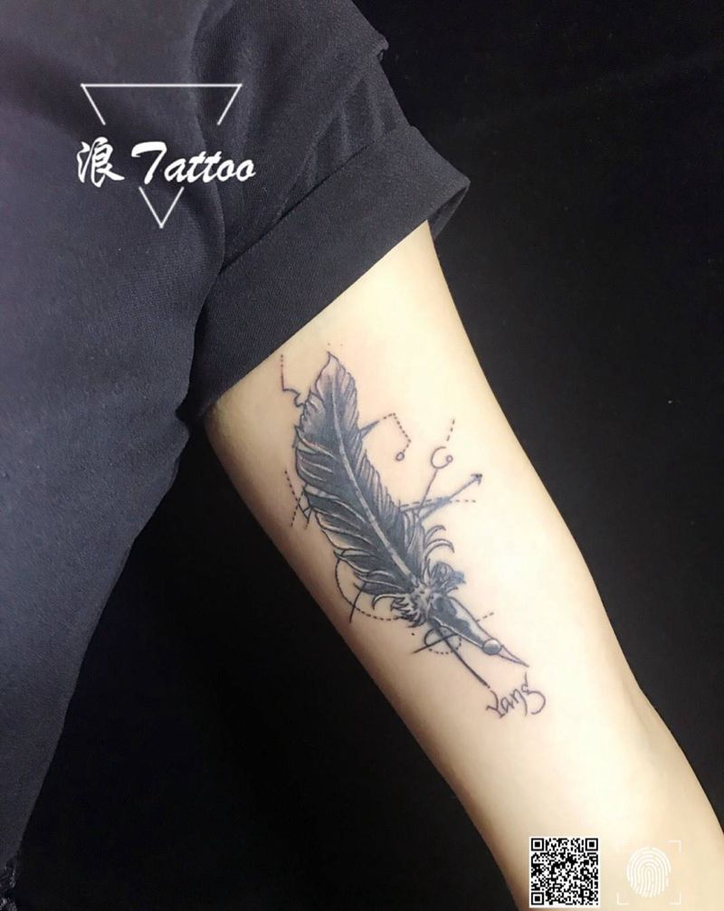 羽毛遮盖纹身图片