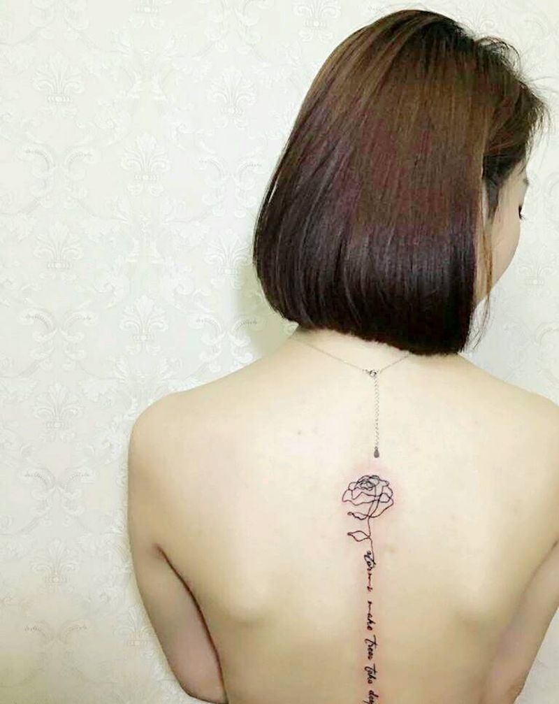 暴风使树木扎根纹身图片