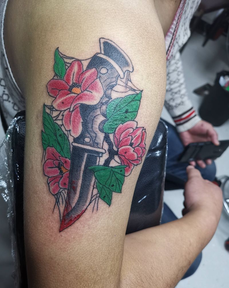 匕首纹身图片_手臂New School匕首花纹身图案