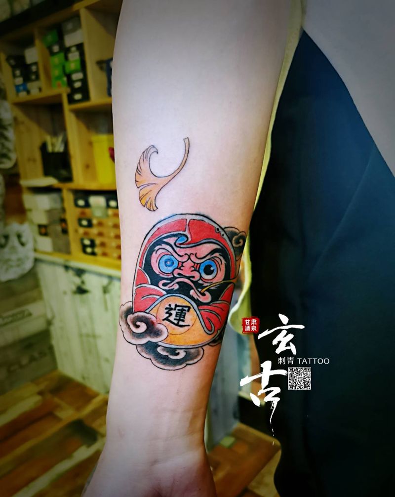 达摩蛋纹身图片_手臂新传统纹身图案