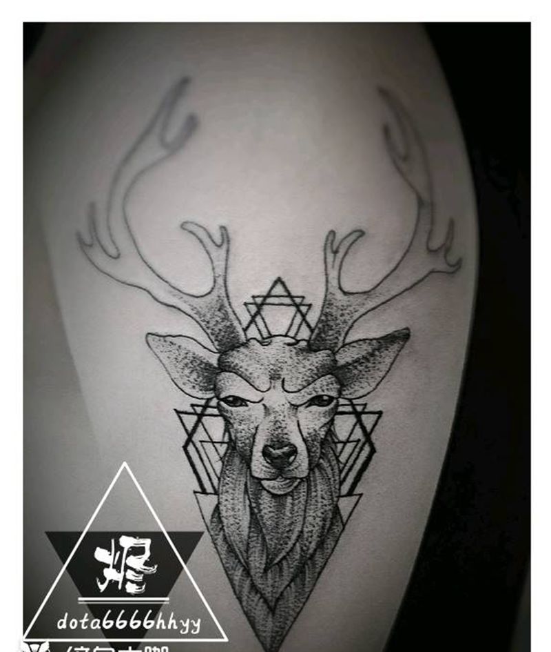 鹿纹身图片