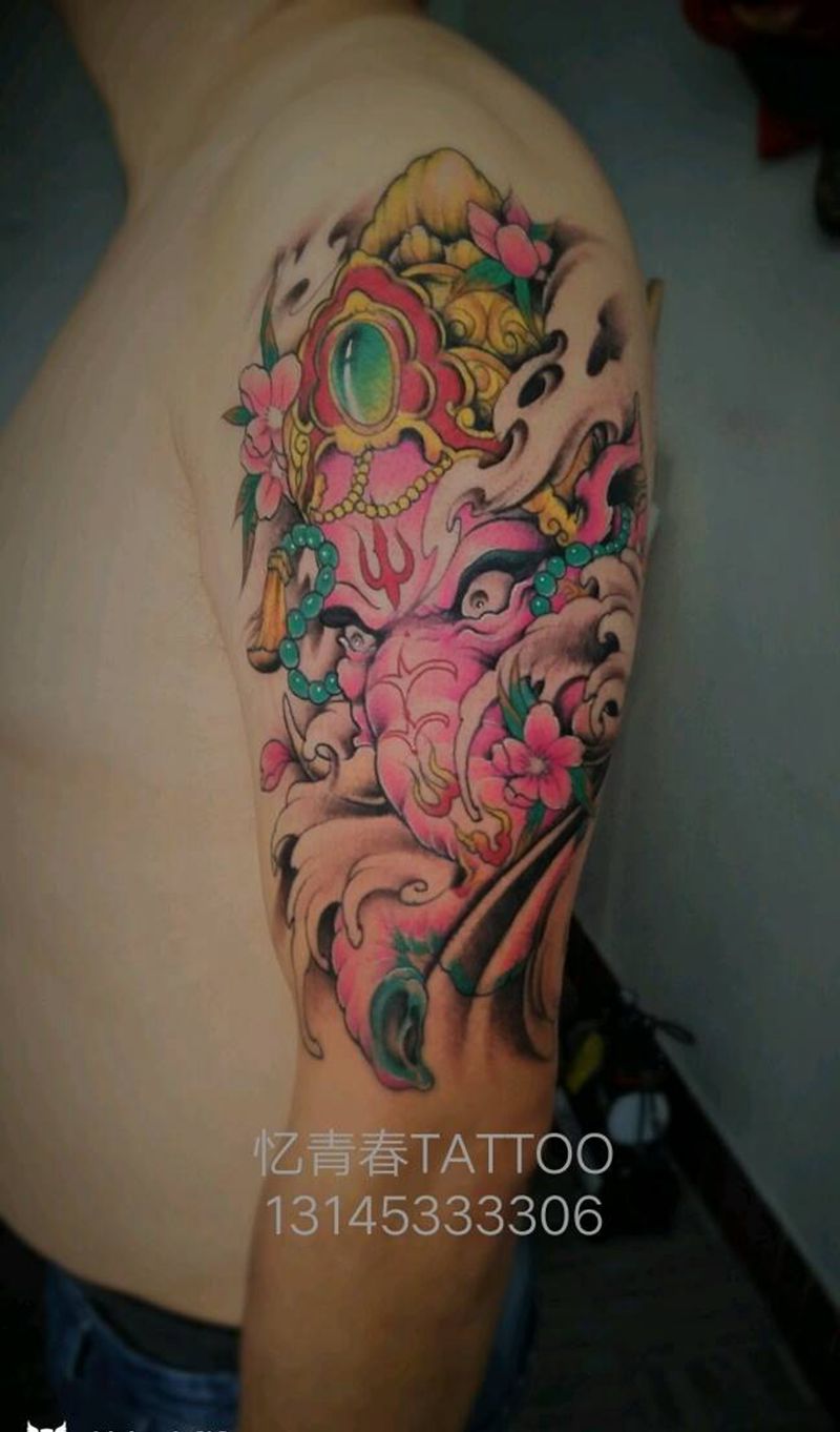 象神纹身图片_肩部新传统纹身图案