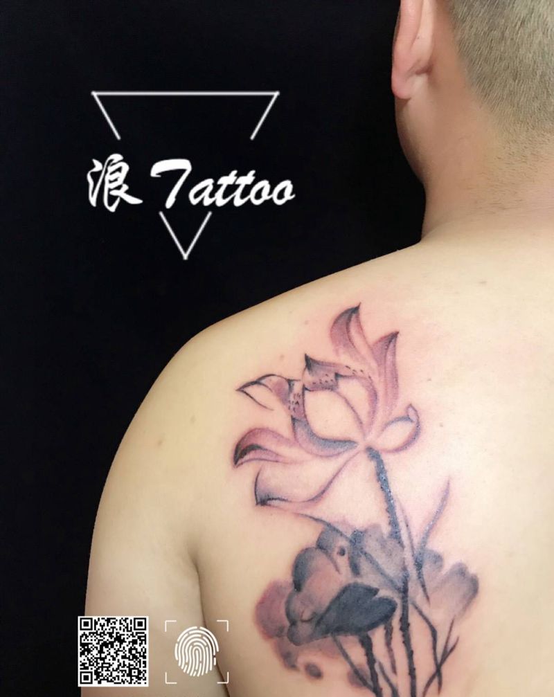水墨荷花纹身图片