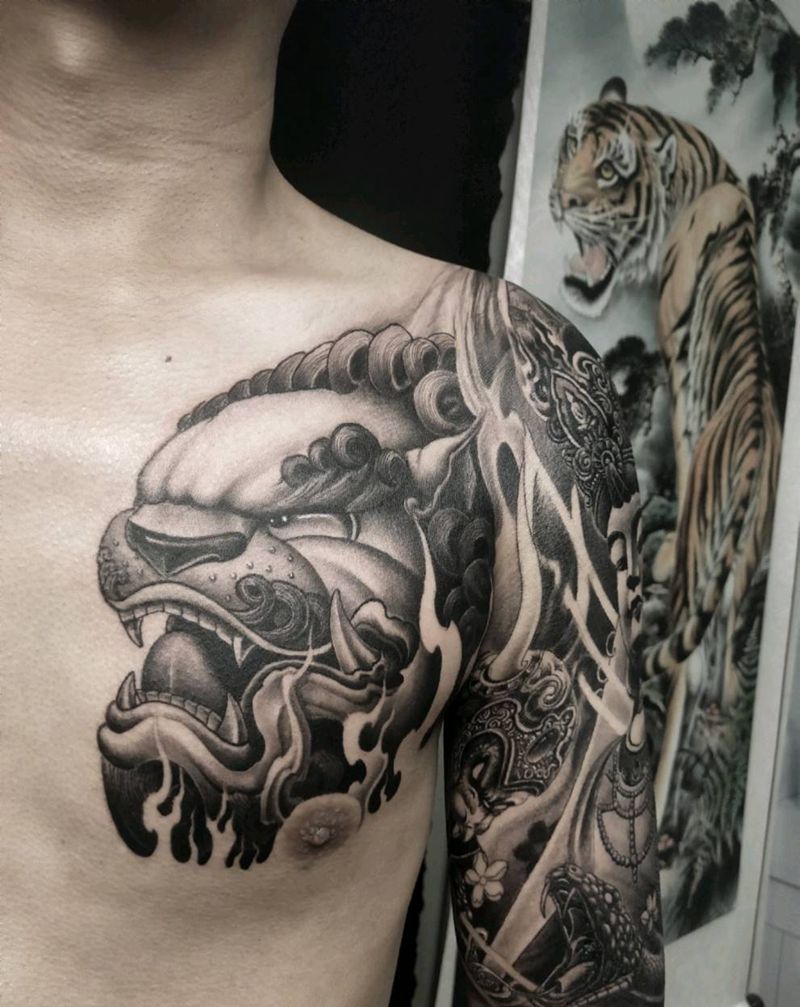 屹立纹身图片_胸部手臂新传统纹身图案