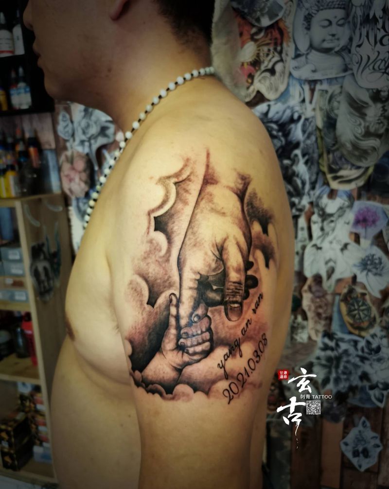 父爱如山纹身图片_手臂新传统欧美写实纹身图案