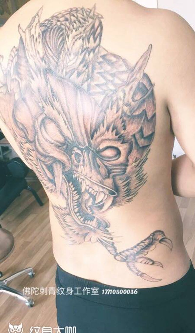 后背龙完工 下次做背景纹身图片_成品背部传统动物宁夏银川佛陀刺青纹身图案