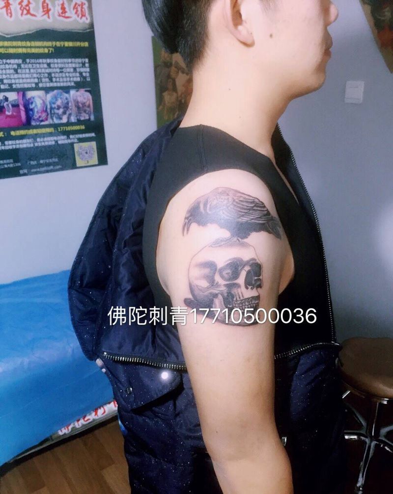 敢死队纹身纹身图片_成品手稿肩部手臂欧美传统清新写实动物静物纹身图案