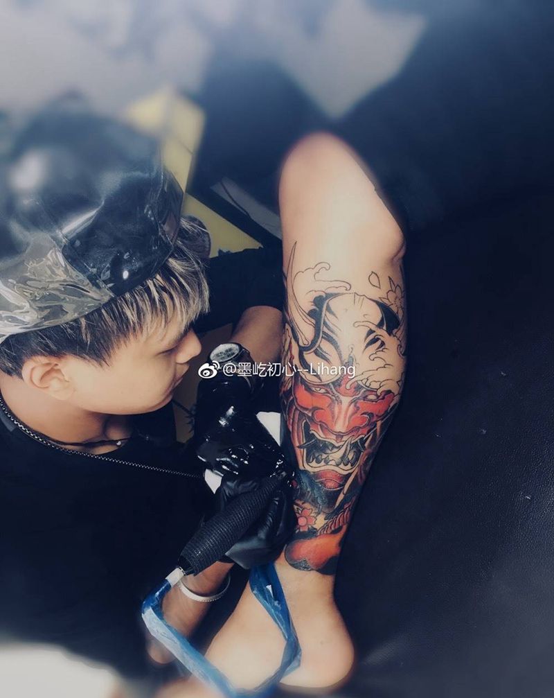 般若｛未完成｝纹身图片_腿部新传统般若重彩纹身图案