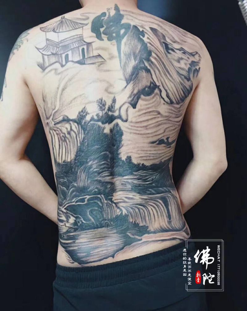 山水纹身图片_背部水墨纹身图案