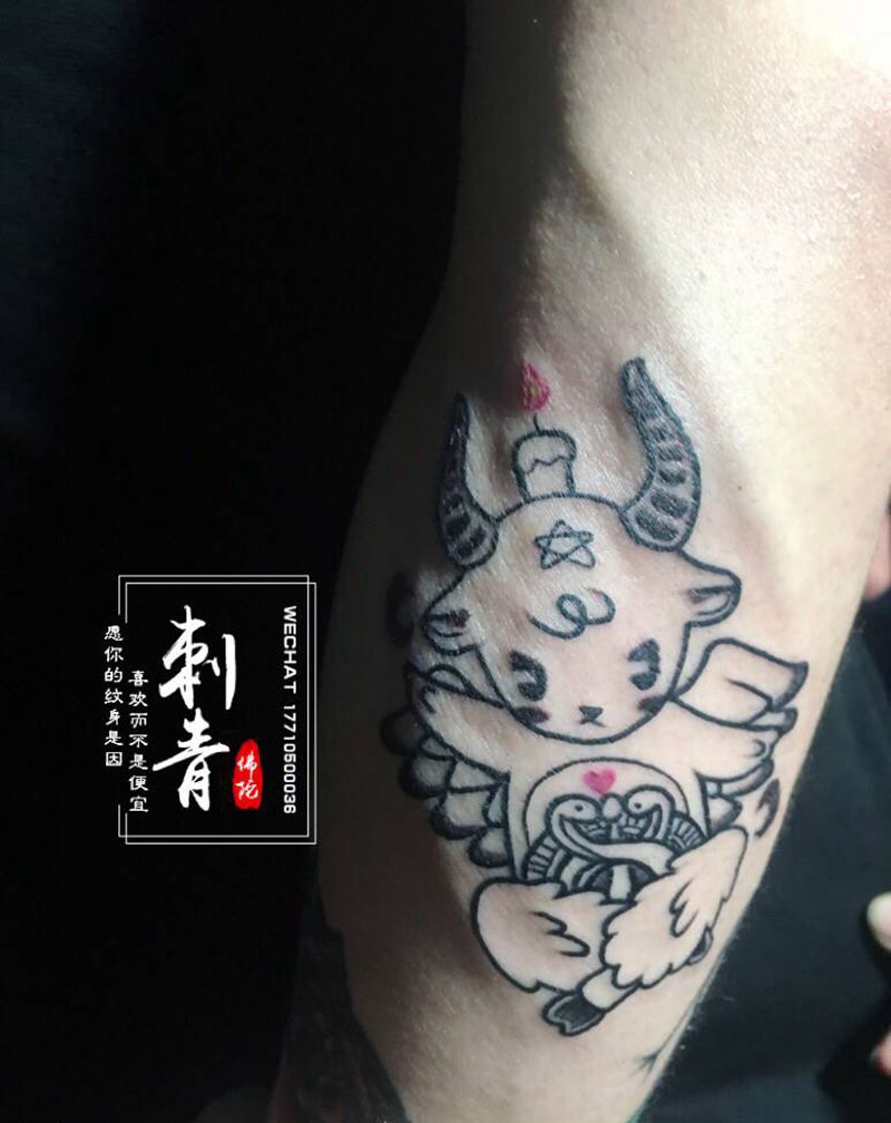 小恶魔纹身图片_手臂New School纹身图案