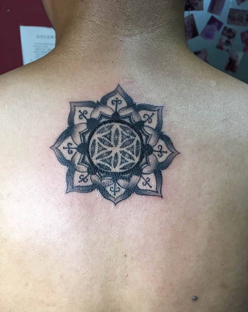 花纹身图片_几何纹身图案