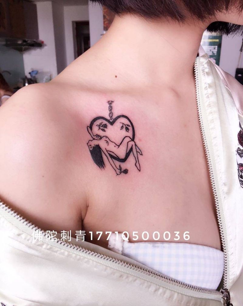 锁骨线条纹身图片_成品手稿胸部清新几何宁夏银川中国纹身图案