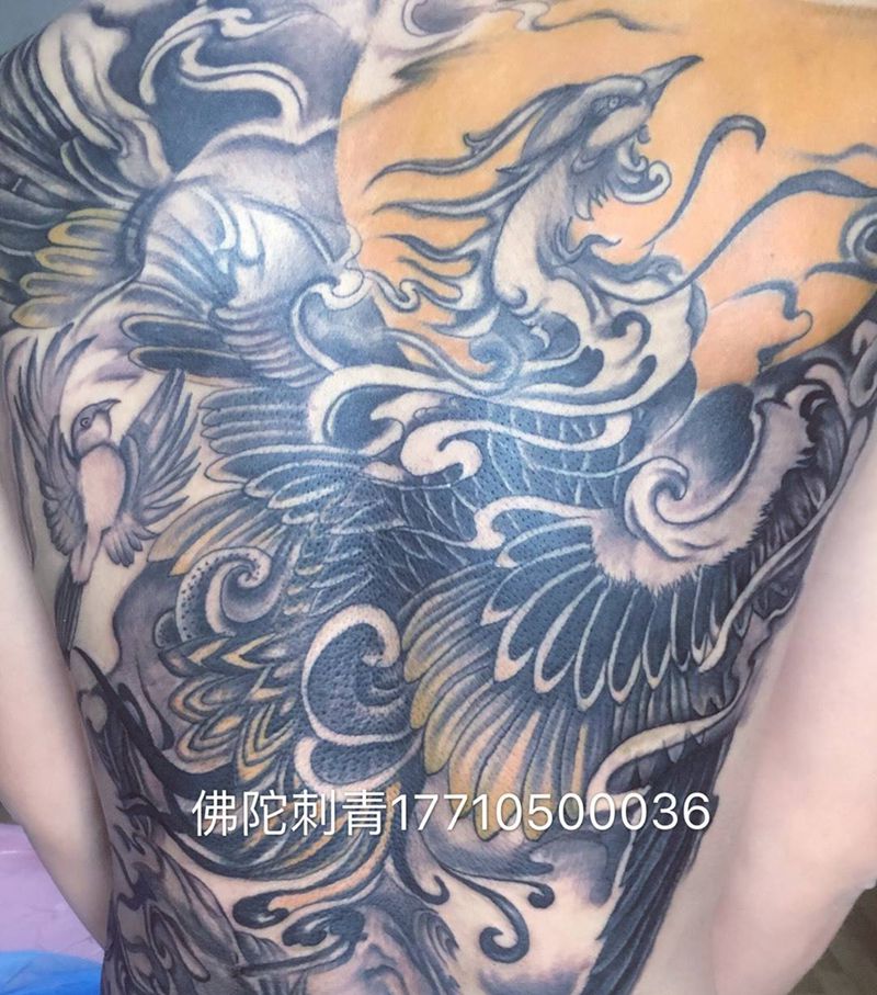 满背凤凰纹身图片_成品背部传统动物宁夏银川文身 学学习纹身图案