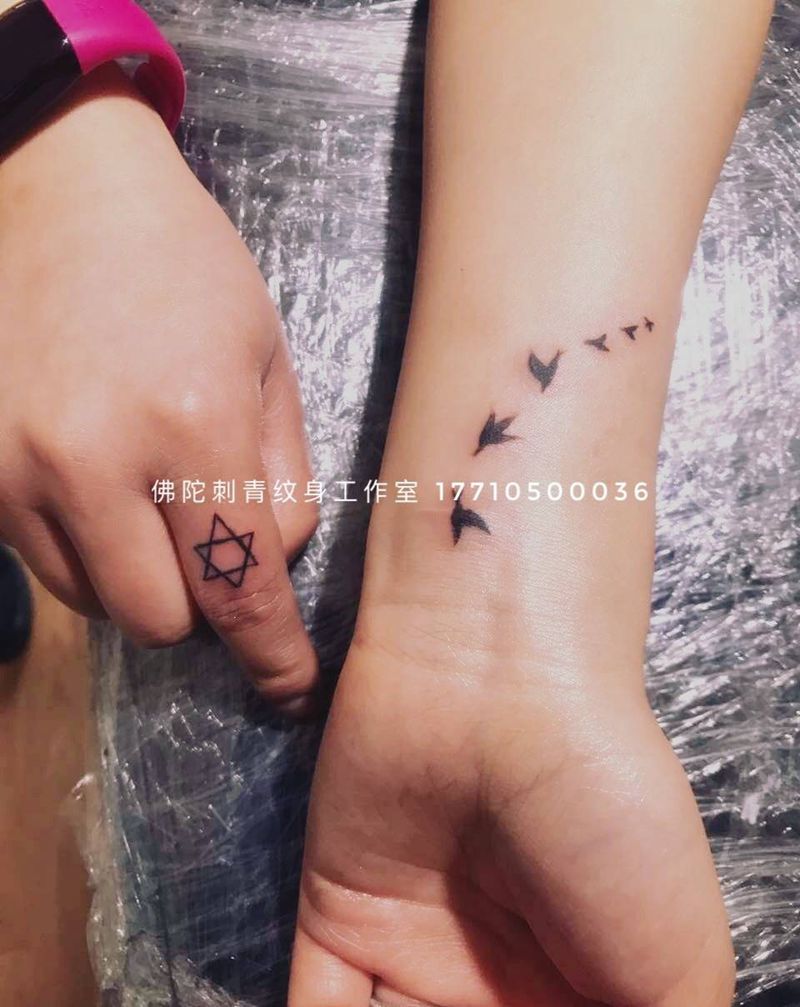 小清新纹身图片_成品手稿手部手臂清新字符宁夏银川佛陀刺青纹身图案