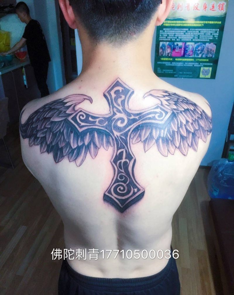 翅膀纹身图片_成品手稿肩部欧美几何宁夏银川中国纹身图案