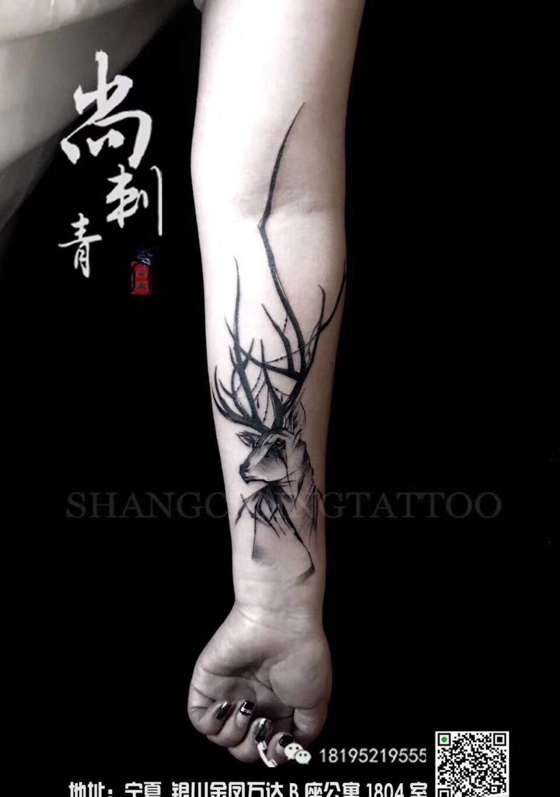 线条风格的小鹿纹身图片