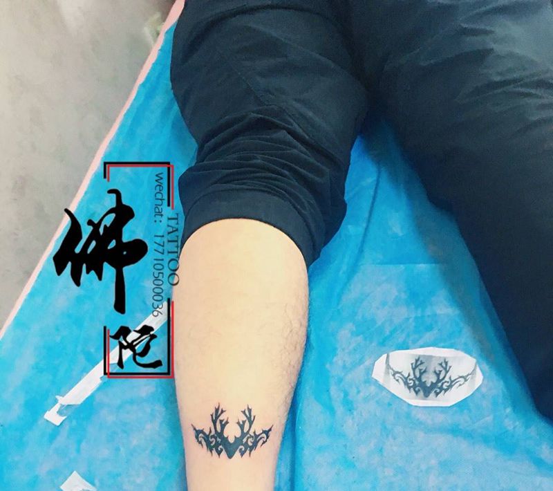 脚踝图腾纹身图片_成品手稿腿部清新几何图腾宁夏银川文身 学纹身图案