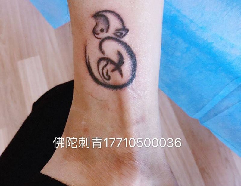 猴子纹身图片_成品腿部传统动物静物原创清新纹身图案