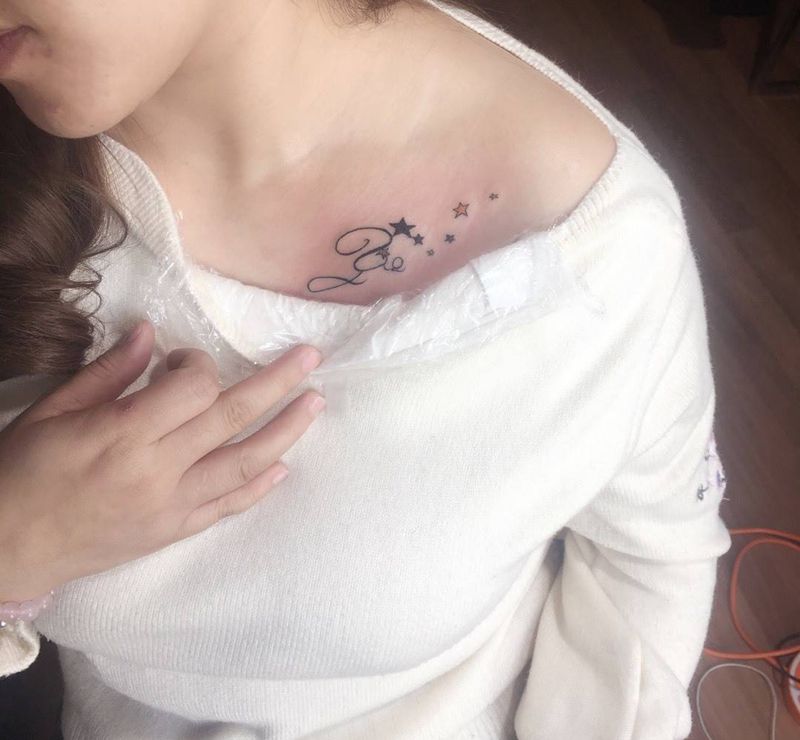 锁骨小清新纹身图片_成品手稿胸部清新字符几何宁夏银川文身 学纹身图案