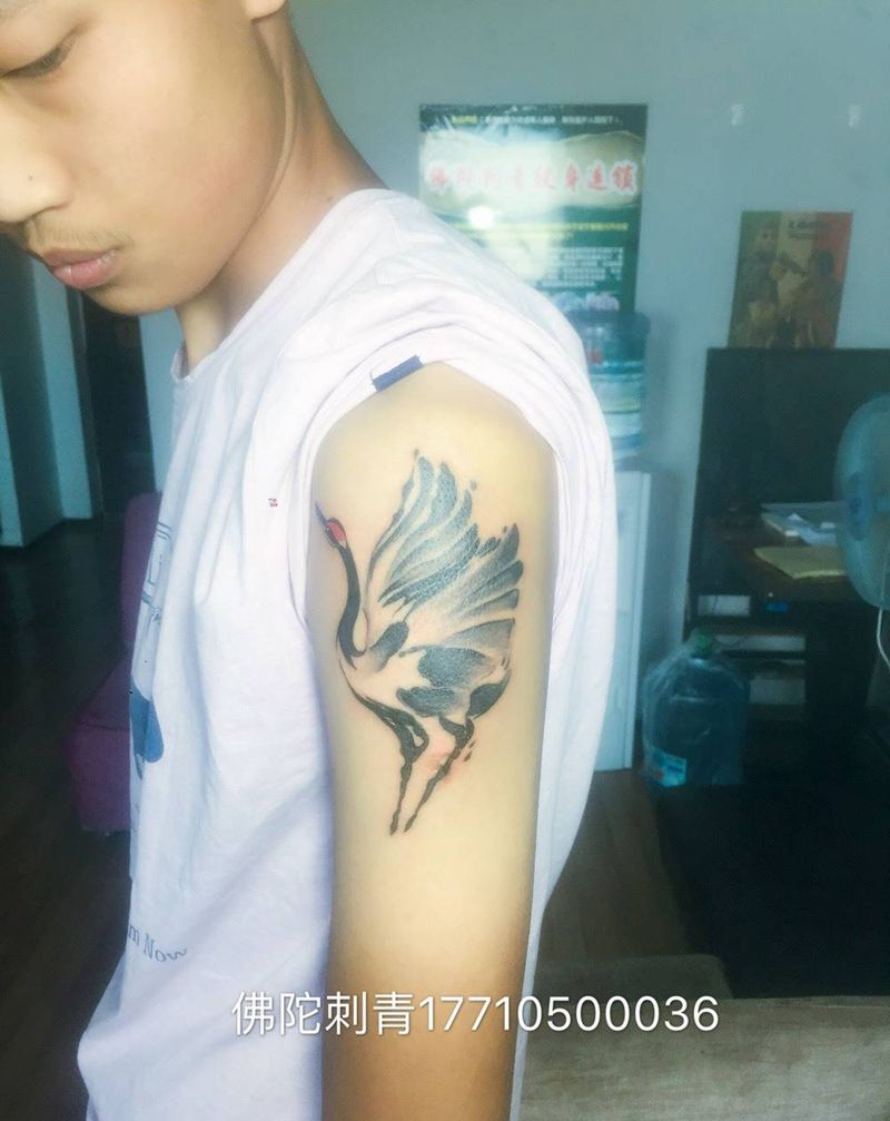 仙鹤纹身图片_成品手稿手臂写实国画动物宁夏银川中国纹身图案
