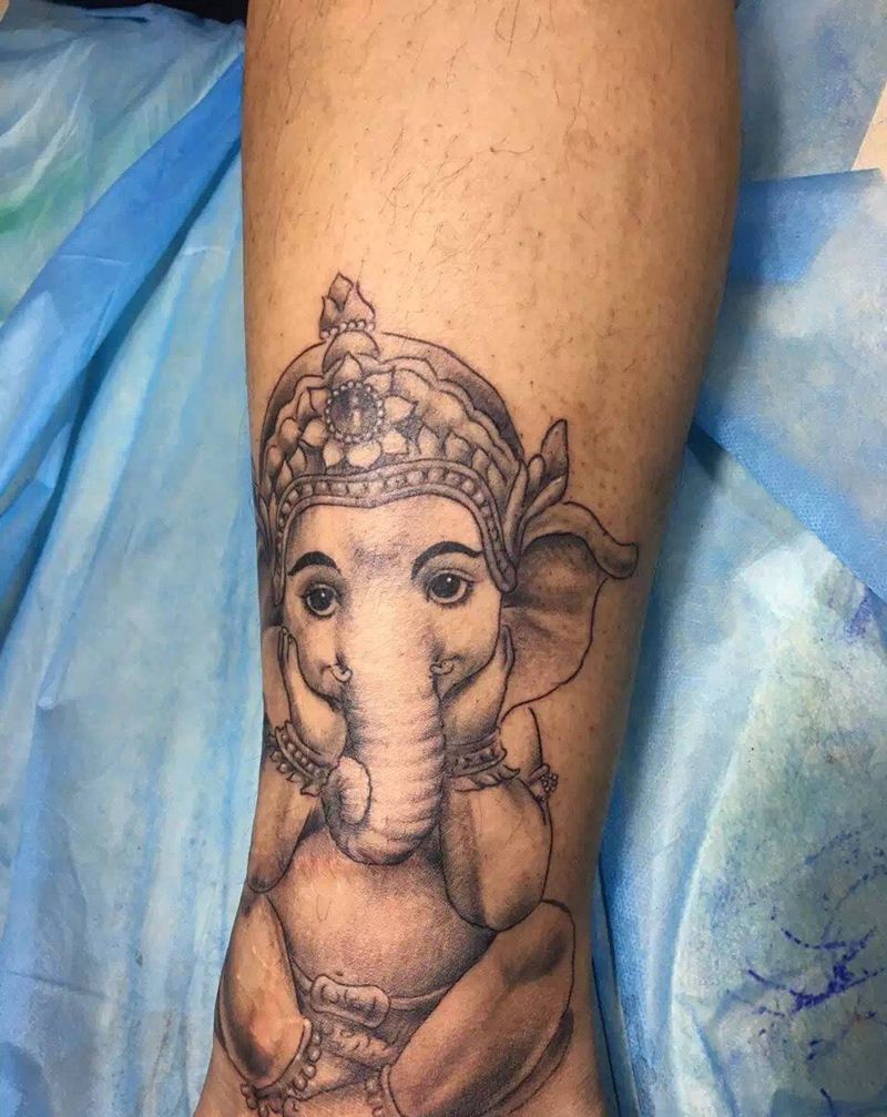 象神纹身图片_成品手稿腿部脚部传统写实清新欧美动物宗教纹身图案