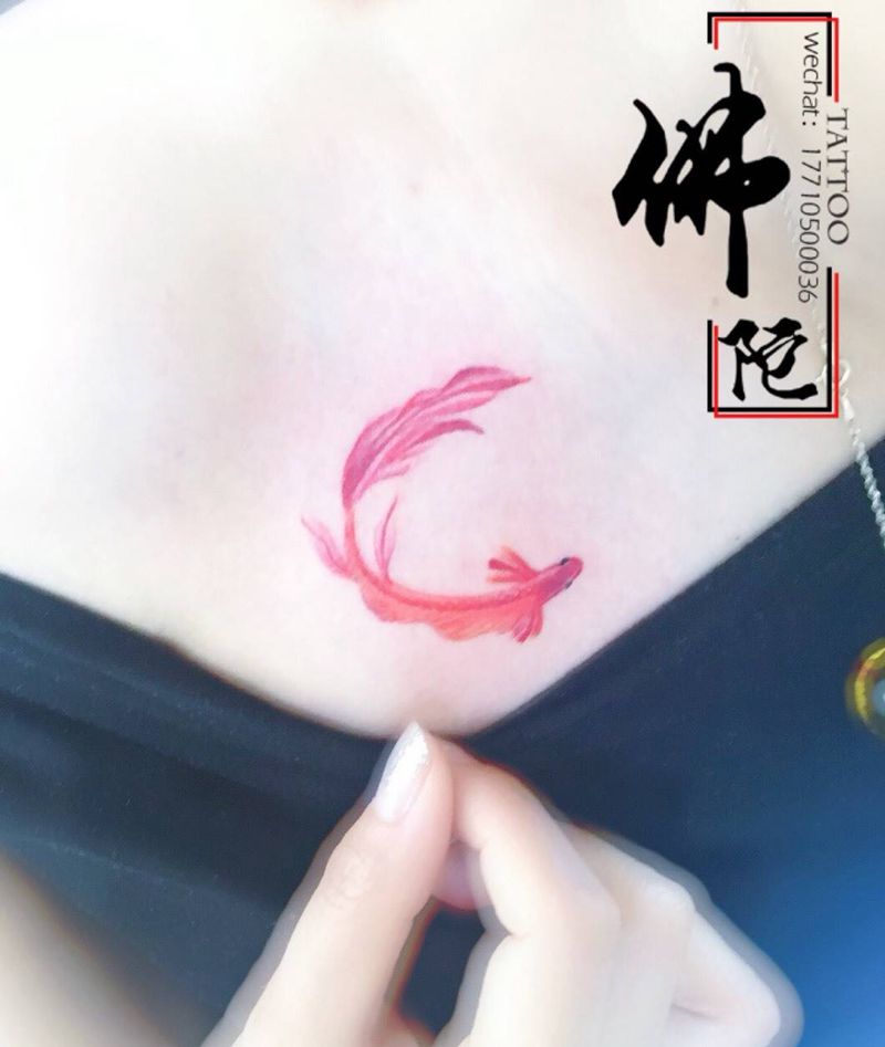 小锦鲤纹身图片_成品胸部清新动物宁夏银川文身 学纹身图案