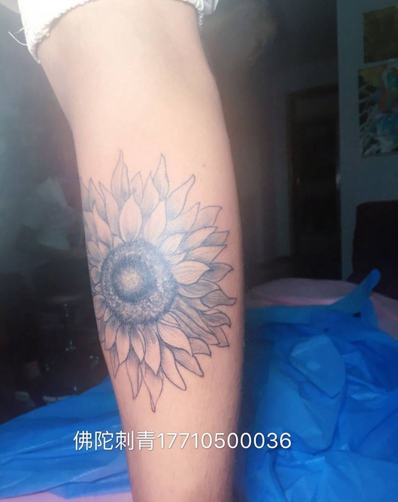 向日葵纹身图片_成品手稿腿部清新欧美植物宁夏银川文身 纹身图案