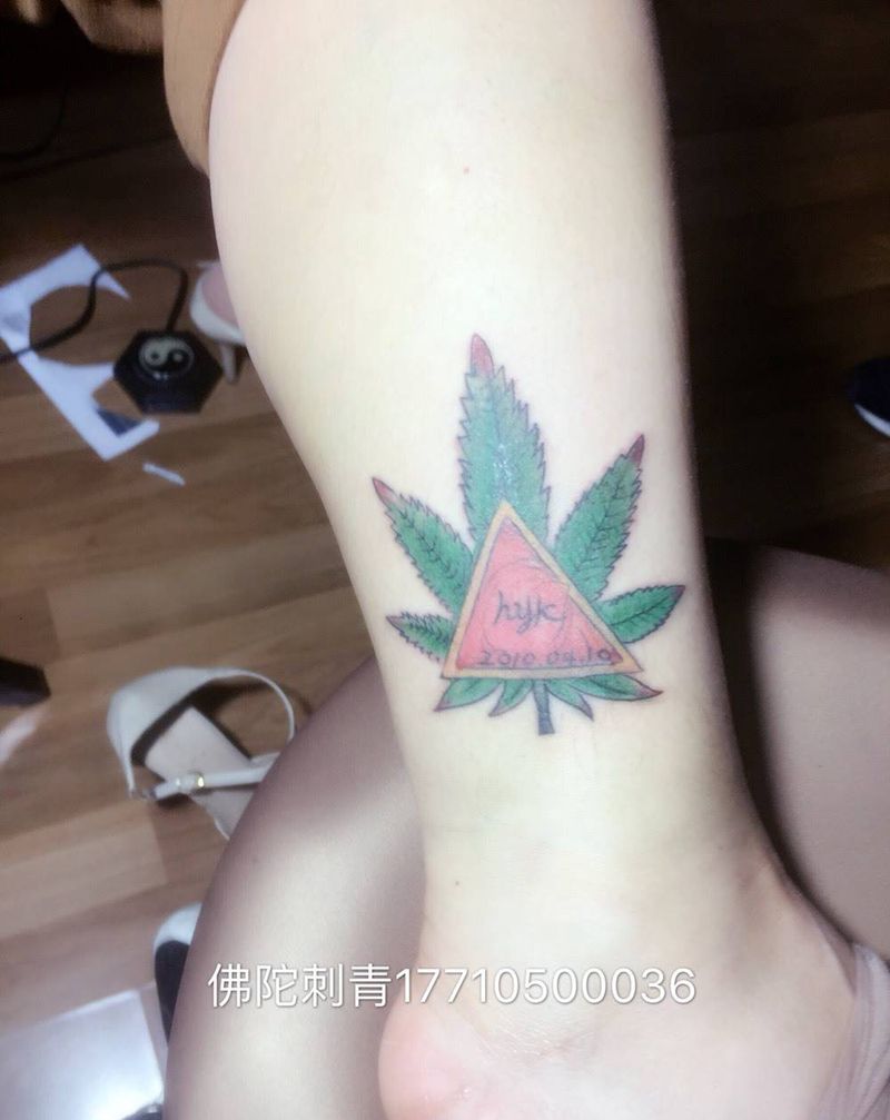 树叶纹身图片_成品手稿清新腿部植物宁夏银川中国纹身图案