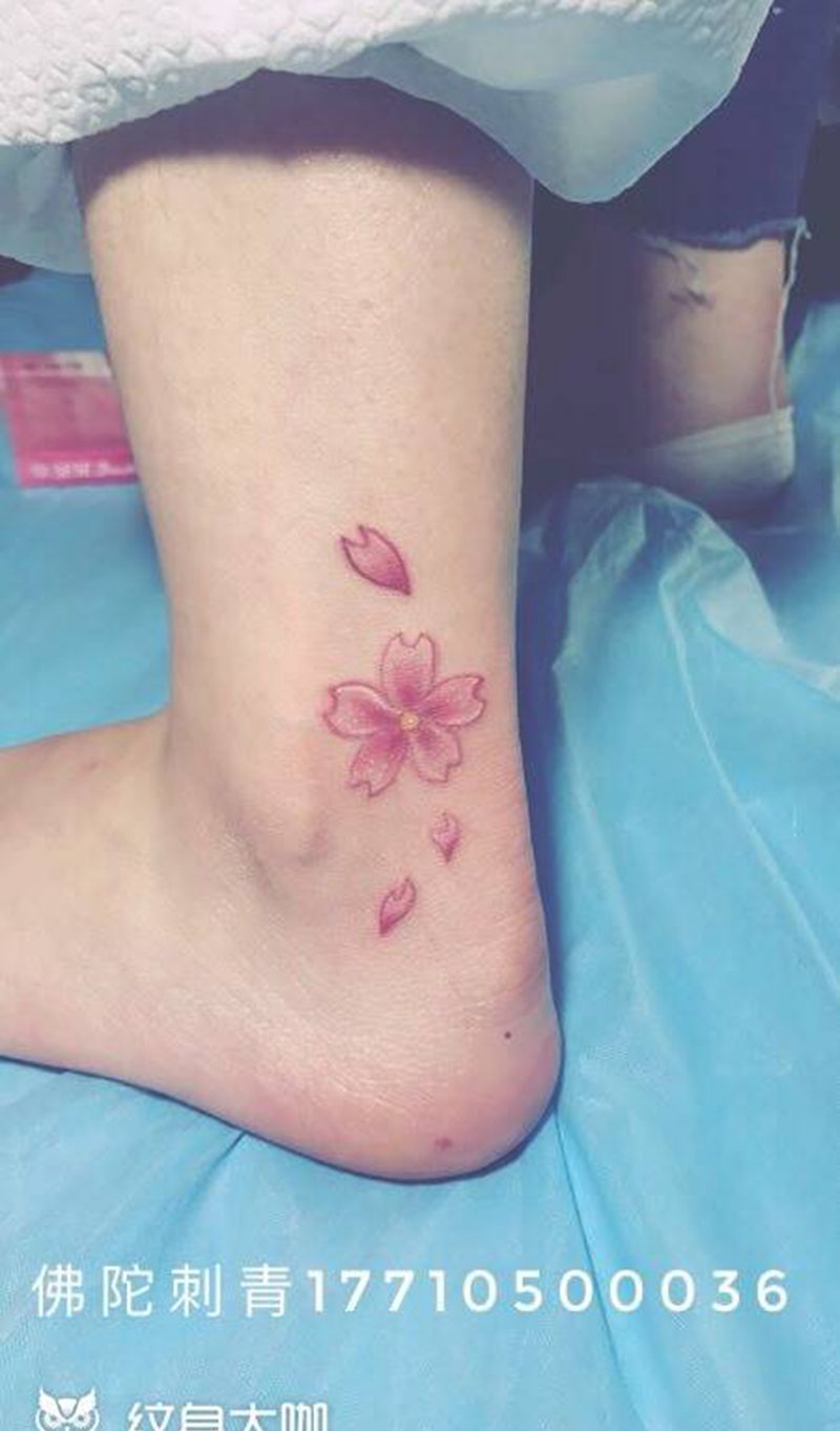 脚踝小花纹身图片_成品手稿清新脚部植物宁夏银川中国纹身图案