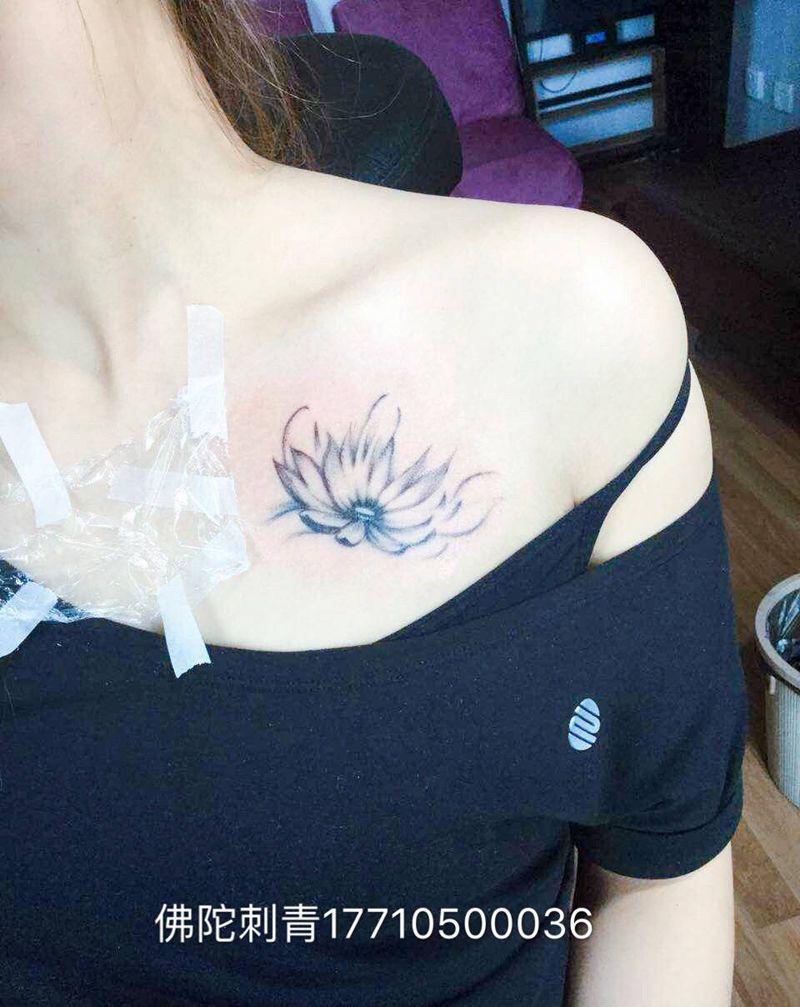 水墨荷花纹身图片_成品手稿胸部传统国画植物宁夏银川中国纹身图案