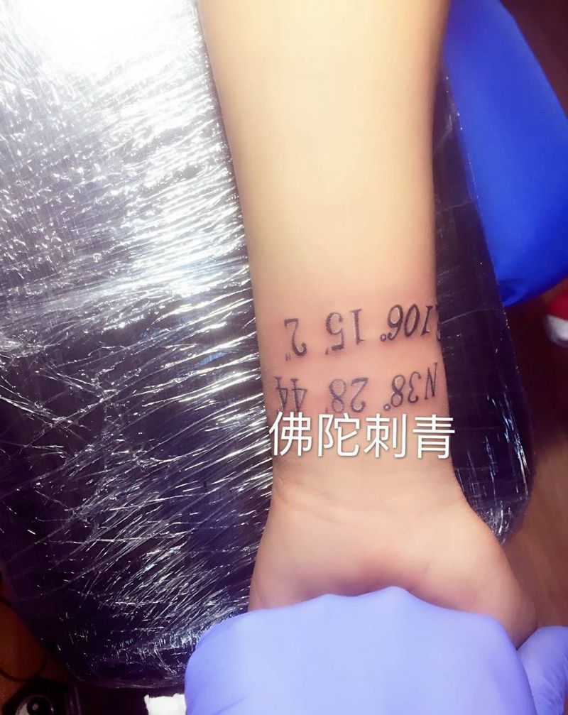 坐标纹身图片_成品手臂手部清新传统几何字符情侣静物原创纹身图案