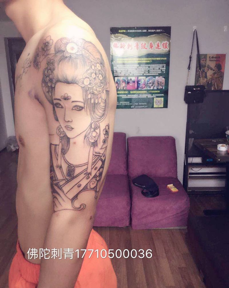 大臂艺妓线条纹身图片_手稿手臂传统人物宁夏银川中国纹身图案