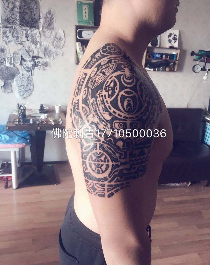 巨石强森半甲纹身图片_成品手稿手臂几何图腾宁夏银川文身 学习纹身图案