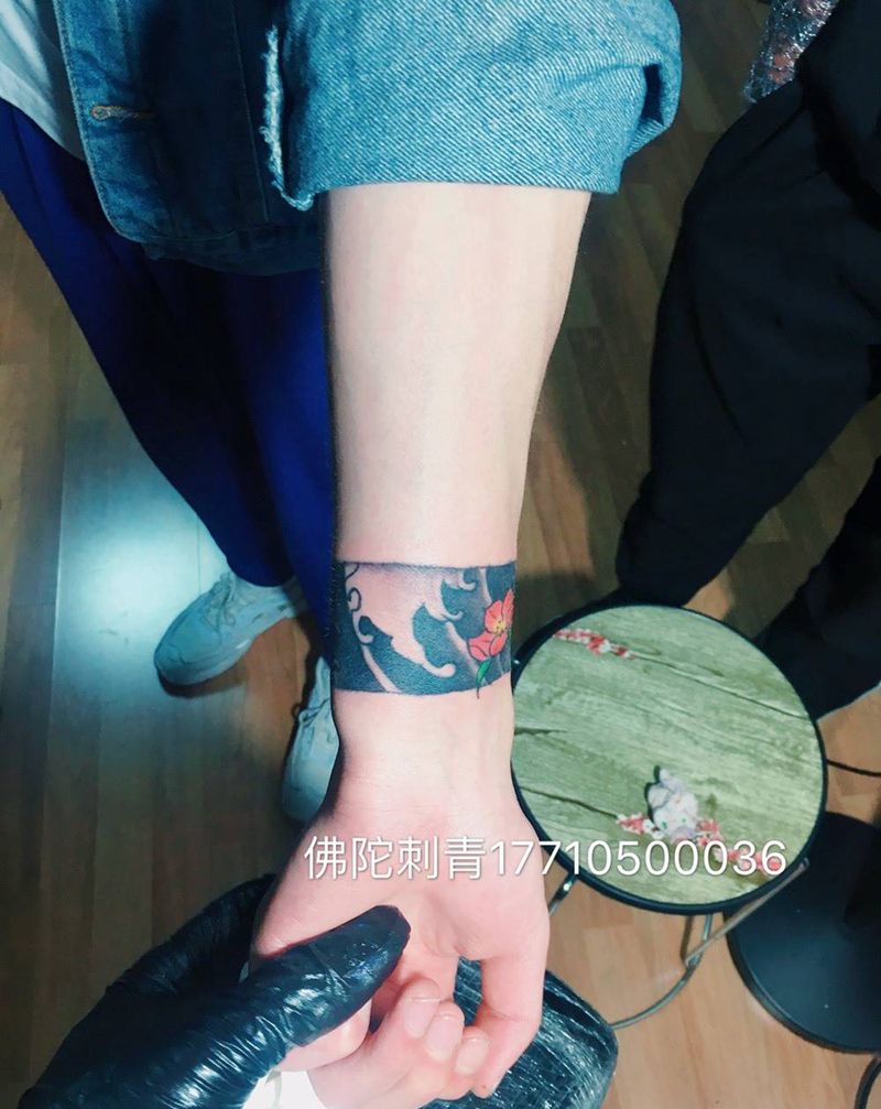 臂环纹身图片_成品手稿手臂清新传统几何宁夏银川文身 学纹身图案