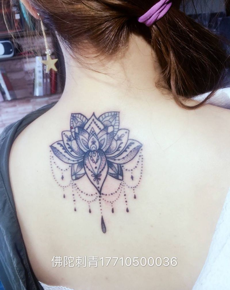 莲花纹身图片_成品手稿背部清新几何植物宁夏银川中国纹身图案