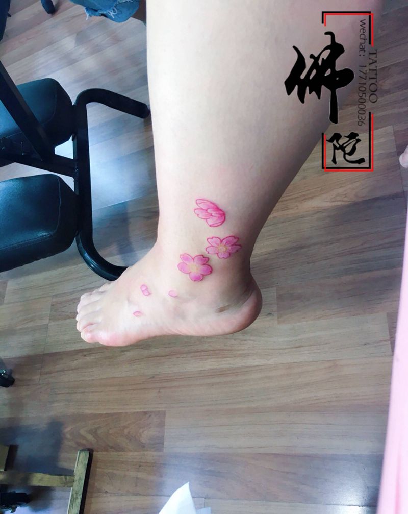 樱花纹身图片_成品腿部清新植物宁夏银川文身 学学习纹身图案