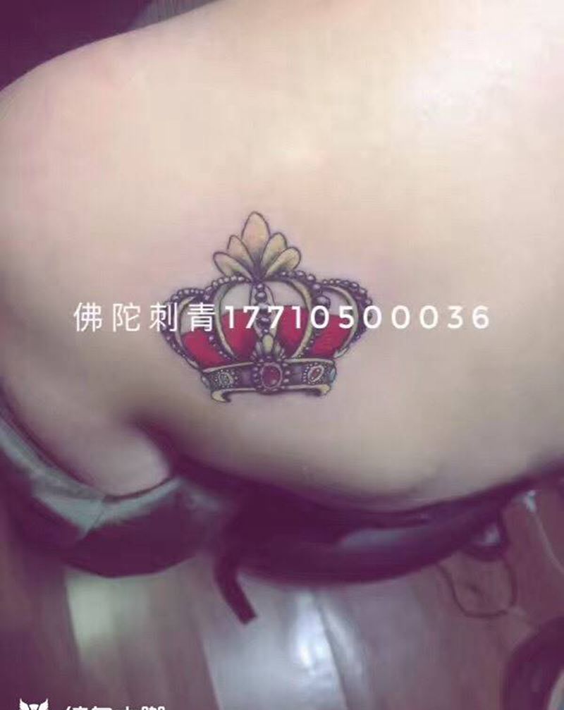 皇冠纹身图片_成品肩部清新几何银川宁夏中国纹身图案