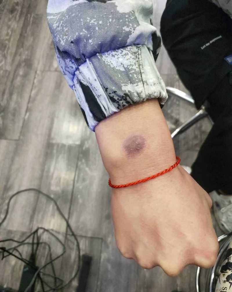 烟疤遮盖，小图腾纹身图片