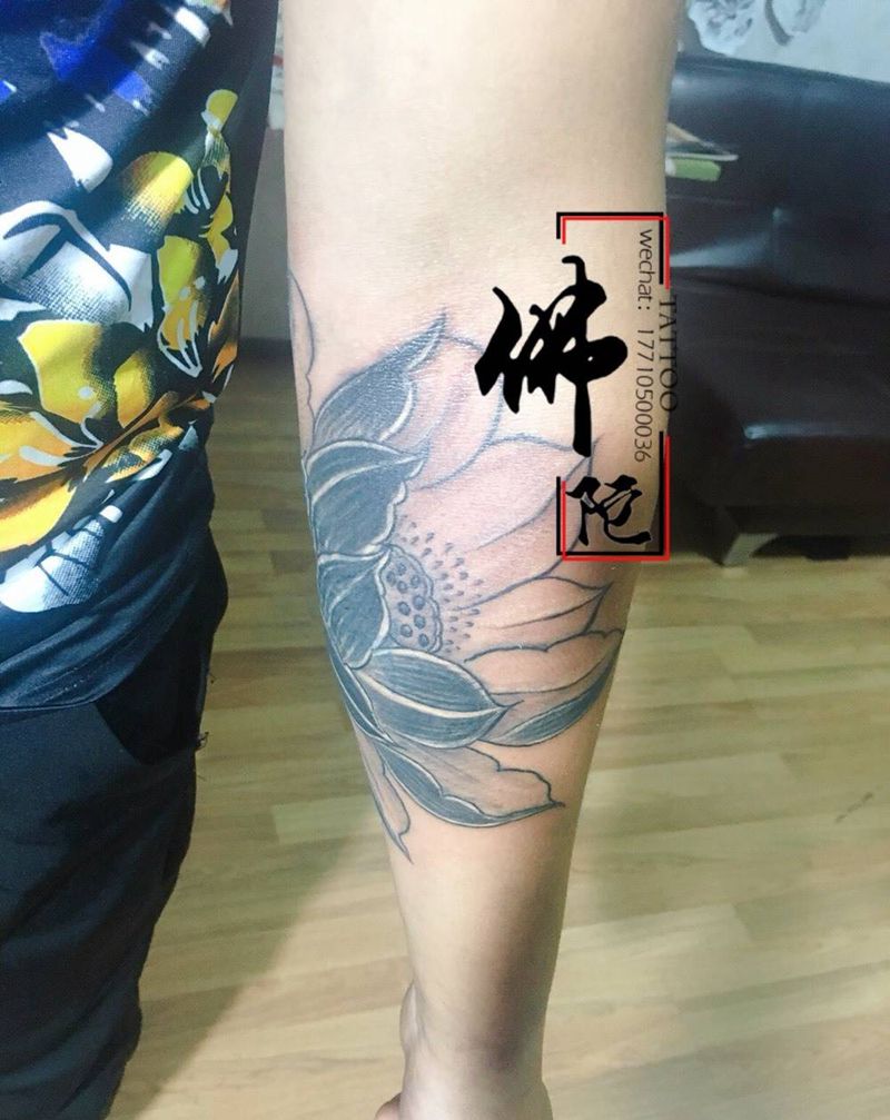 荷花纹身图片_成品手稿手臂传统植物宁夏银川文身 学学习纹身图案