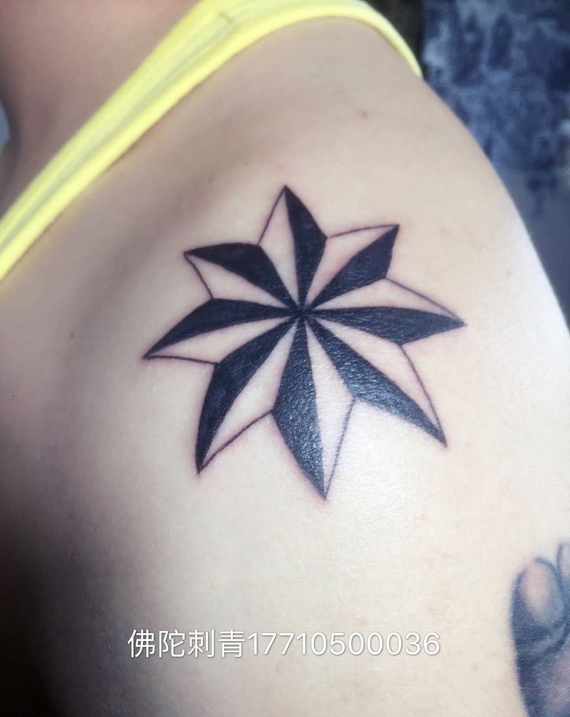 八角星纹身图片_成品手稿肩部清新几何银川中国宁夏纹身图案
