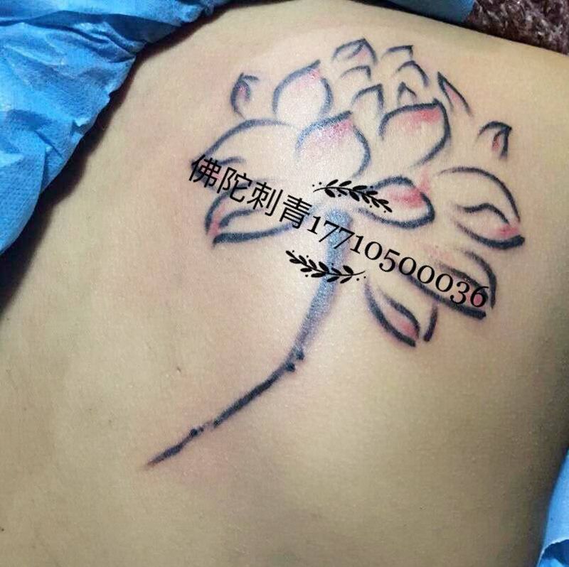 花纹身图片_手稿成品肩部颈部清新几何植物字符贴纸传统纹身图案