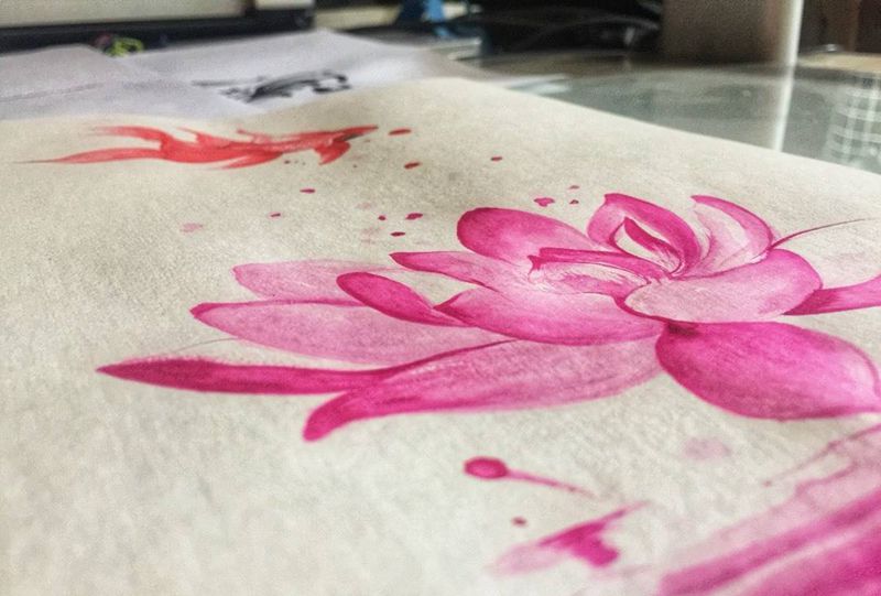 荷花纹身图片_背部手臂纹身图案