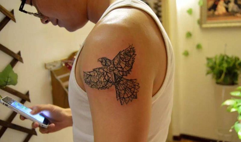 国外留学的顾客纹身图片_成品手臂清新几何纹身图案