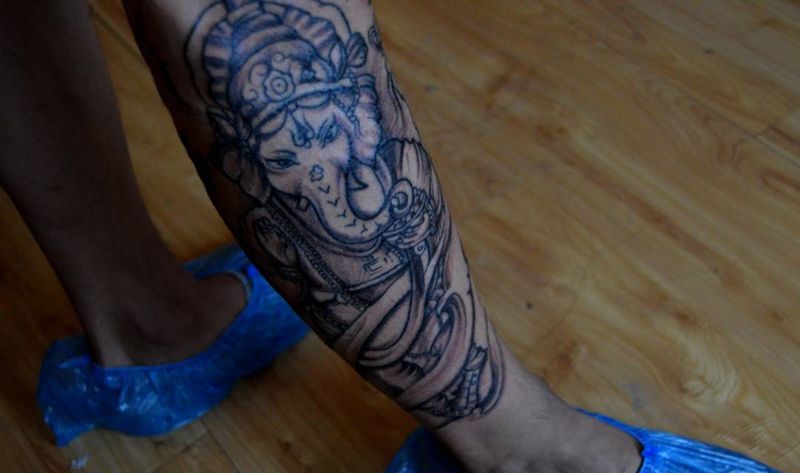 象神未完成纹身图片_成品腿部传统动物纹身图案